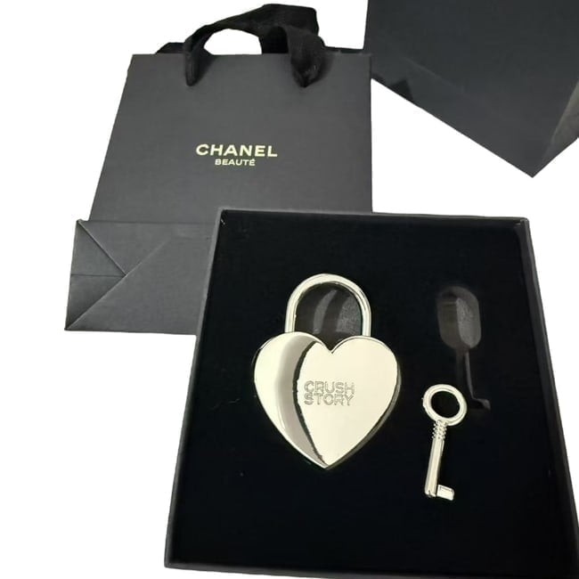 Silver Heart Shaped Crush Story Padlock | VIP/GWP