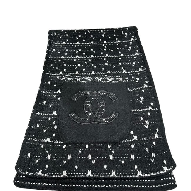 Black & White CC Scarf With Pockets w/ Box | VIP/GWP