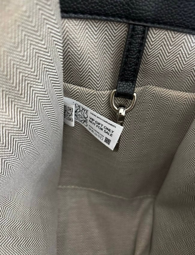 Black Silver Hammock Bag w/ Gift Bag | VIP/GWP
