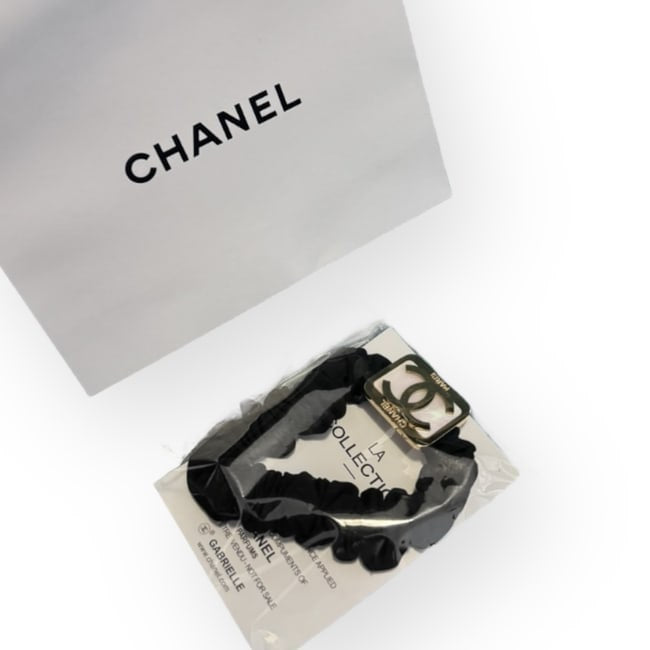 White Gold CC Logo Square Gabrielle Hair Clips | Beaute