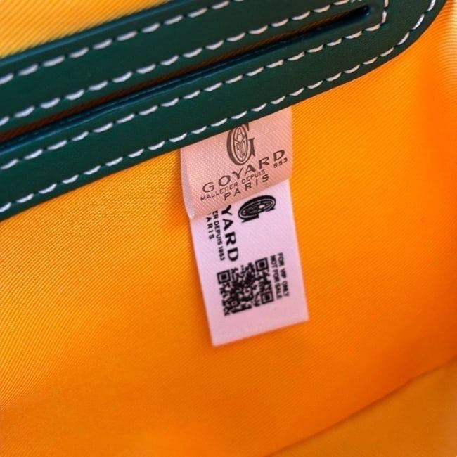 Green Sig Print Camera Bag w/ Gift Bag | VIP/GWP