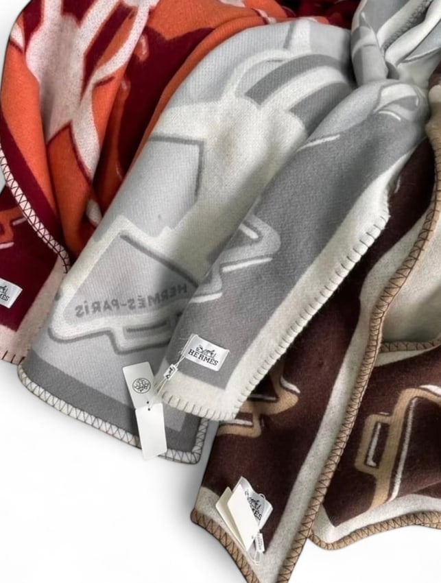 Custom Red, Grey, Or Brown Tatersale Wool | VIP/GWP