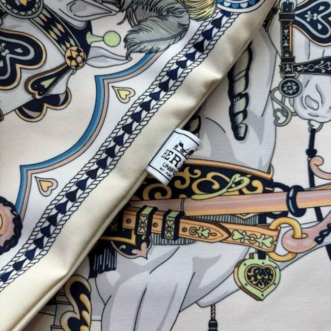 Cream Multi Signature Horse Print U.L Tote | VIP/GWP