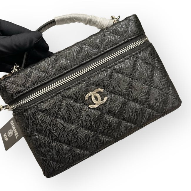 Black Quilted Vanity Case On Chain w/ Box | VIP/GWP