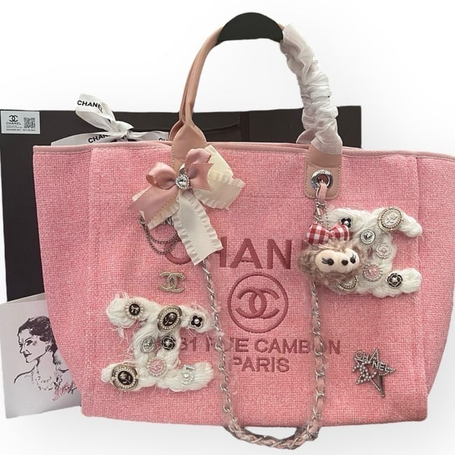 XL Pink Buttons & Bows Deauville Tote | VIP/GWP