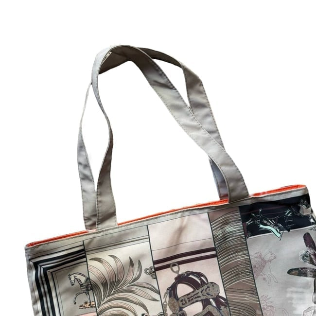 Double Handle Animal Themed Sig Print U.L Tote | VIP/GWP