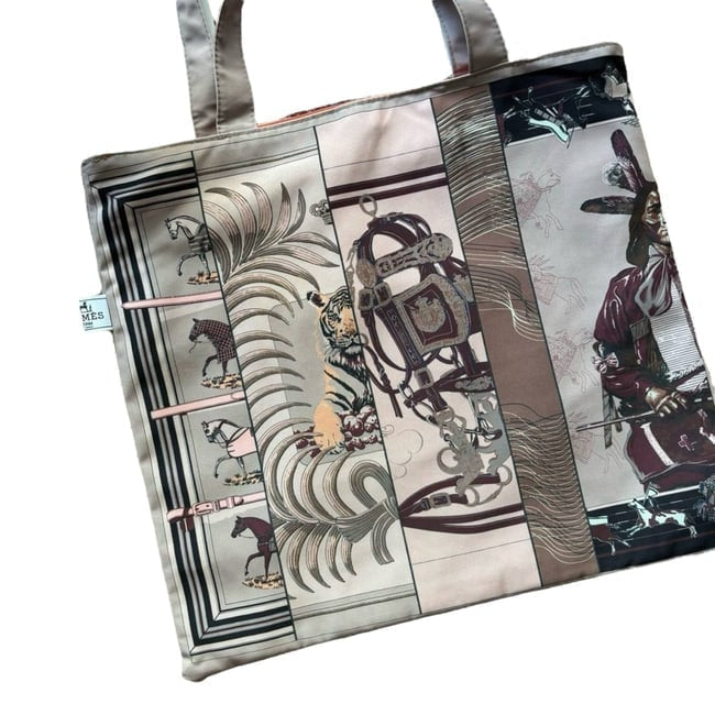 Double Handle Animal Themed Sig Print U.L Tote | VIP/GWP