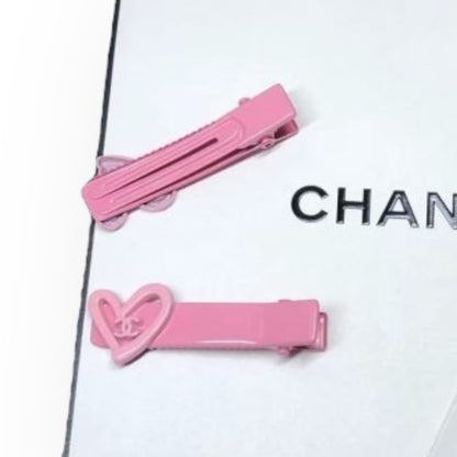 2Pc Set Hot Pink Pink Heart With CC Logo Hair Clips | Beaute