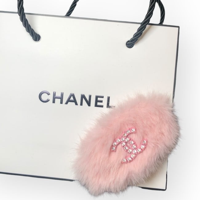 Pink Fur Pink & Rhinestone CC Oval Hair Clips | Beaute