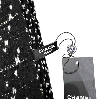 Black & White CC Scarf With Pockets w/ Box | VIP/GWP
