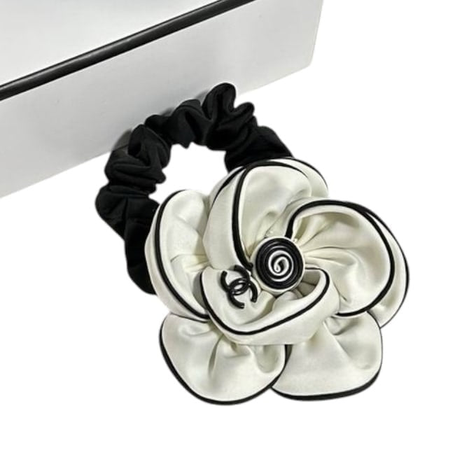 White & Black Camelia Scrunchy w/ Gift Bag | Beaute