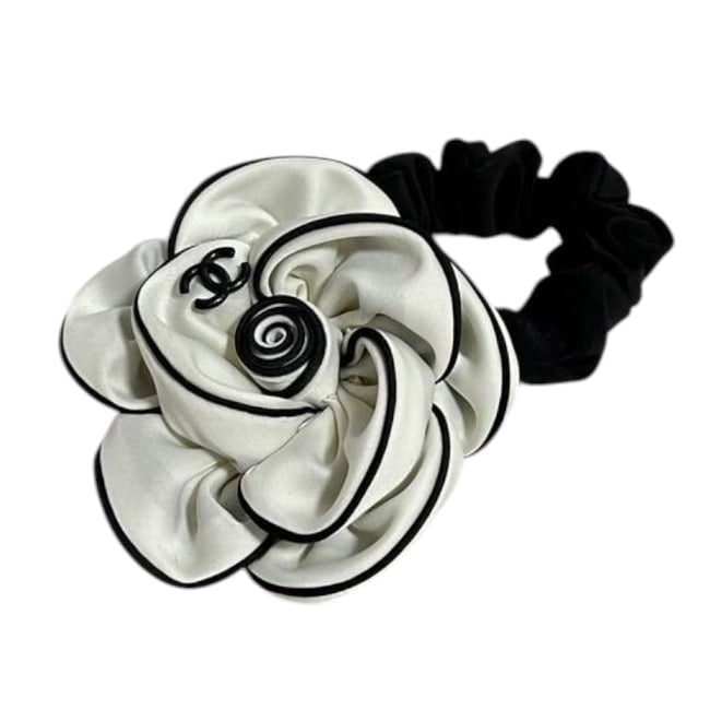 White & Black Camelia Scrunchy w/ Gift Bag | Beaute