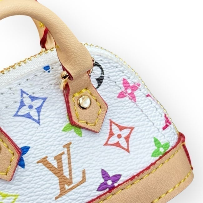 x Takashi Murakami Micro Alma White Bag Keychain | VIP/GWP