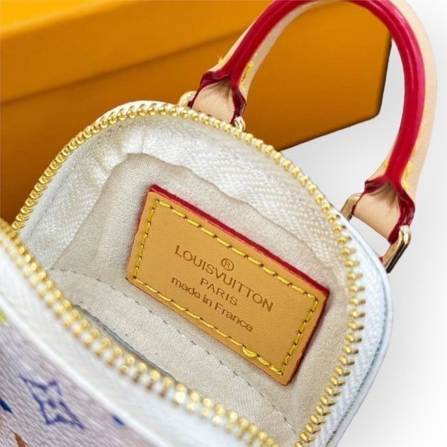 x Takashi Murakami Micro Alma White Bag Keychain | VIP/GWP