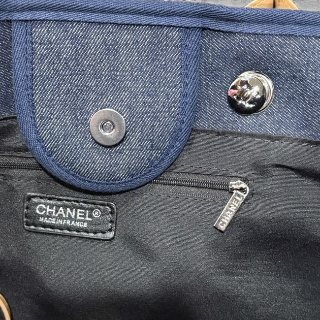 XL Denim Tan Pearl Logo Deauville Bag | VIP/GWP