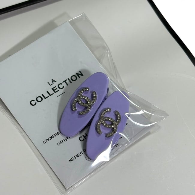 2Pc Large Purple Rhinestone CC Hair Clips | Beaute