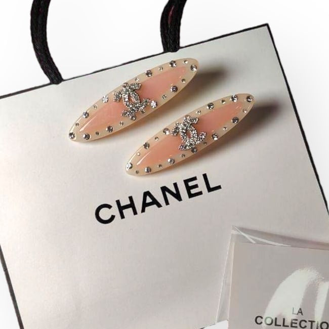 2Pc Coral Rhinestone CC Logo Hair Clips | Beaute