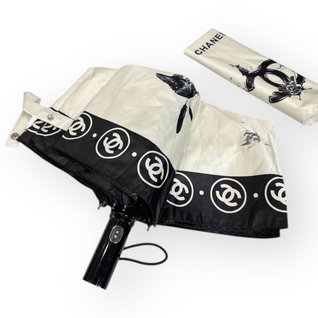 Black White CC Logo Floral Print Umbrella | VIP/GWP