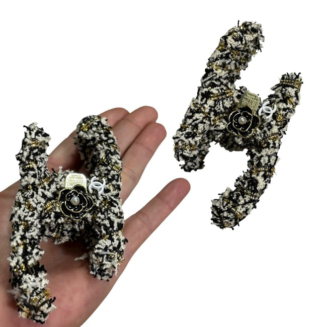 2Pc White Black Tweed Hair Clips Claws | Beaute