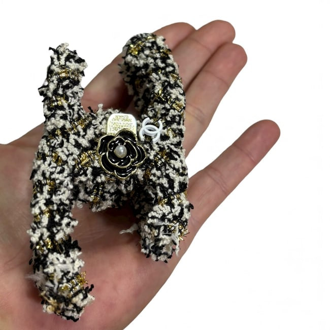 2Pc White Black Tweed Hair Clips Claws | Beaute