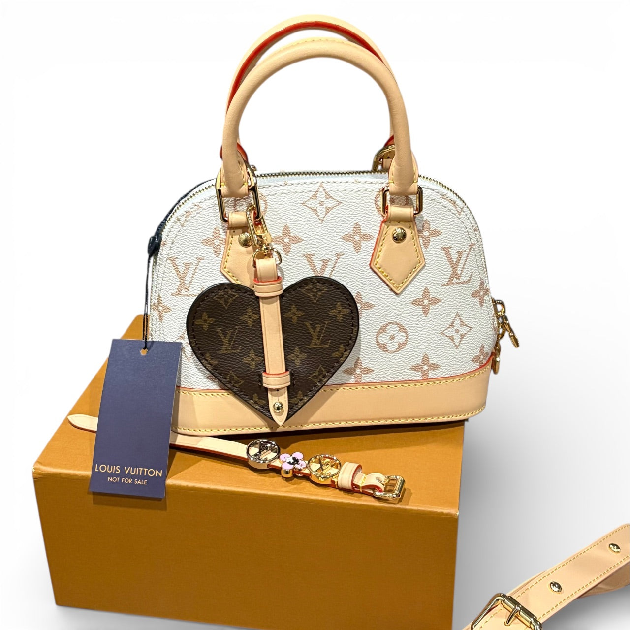 Dune Nano Alma Bag, Handle Keepers Charms | VIP/GWP
