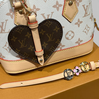 Dune Nano Alma Bag, Handle Keepers Charms | VIP/GWP