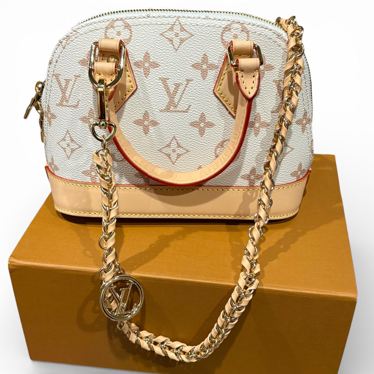 Dune Nano Alma Bag, Handle Keepers Charms | VIP/GWP