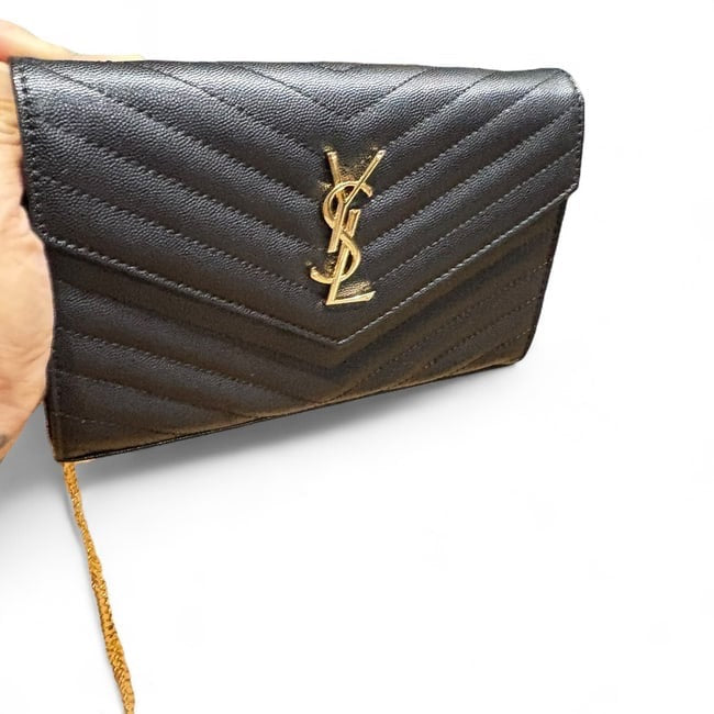 Black Wallet On Chain w/ Box Bag | VIP/GWP