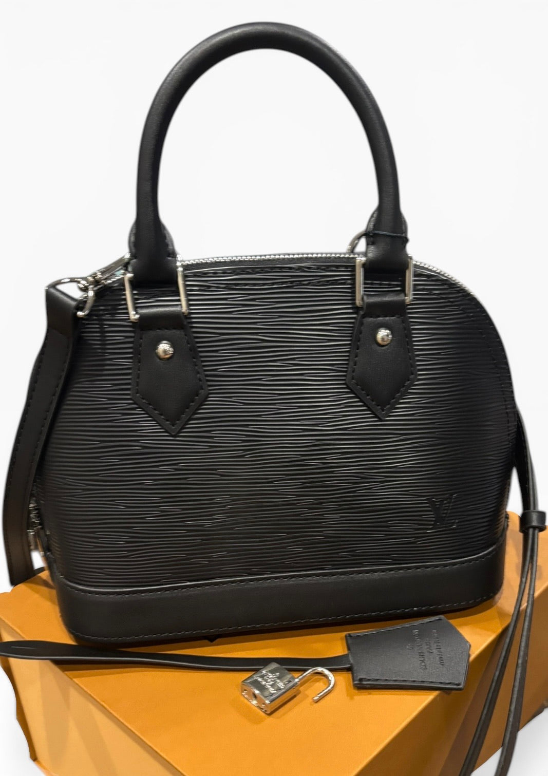 Black Alma BB 2Way Carry Bag w/ Box | VIP/GWP