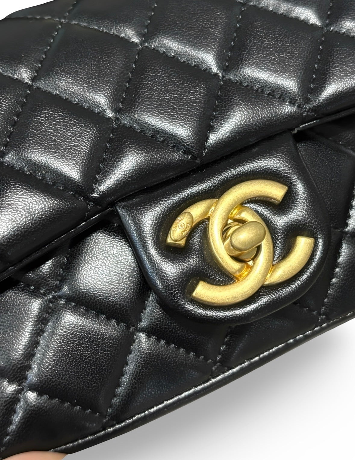 Quilted Mini Maxi Bag w Charm Pearl Detail | VIP/GWP