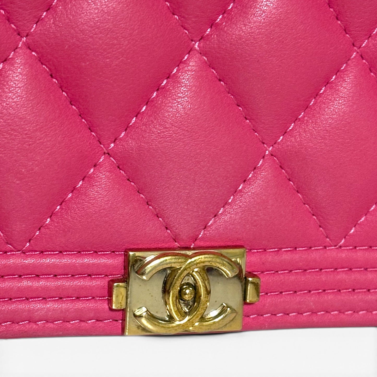 CHANEL Boy Wallet On Chain (WOC)