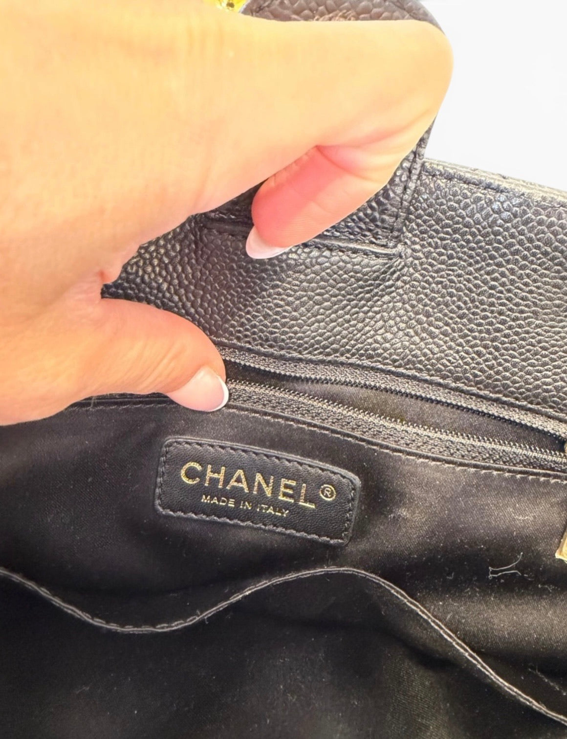 CHANEL Petite Shopping Tote