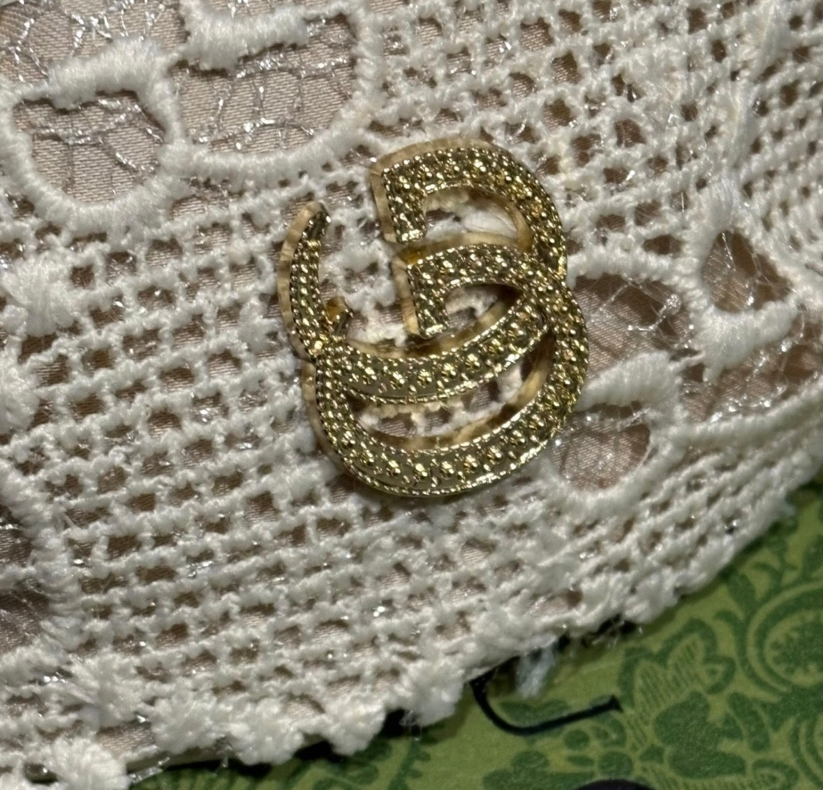 White Gold Logo Wide Lace Headband | Beaute