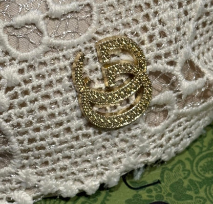 White Gold Logo Wide Lace Headband | Beaute