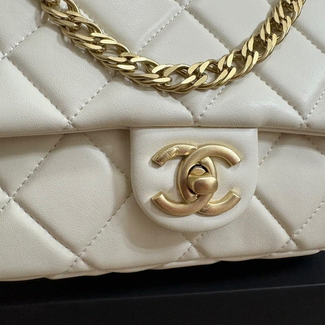 White Quilted Mini Flap Medallion Bag w/ Box | VIP/GWP