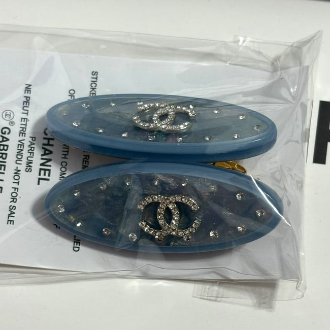 2Pc Blue White Rhinestone CC Logo Hair Clips | Beaute