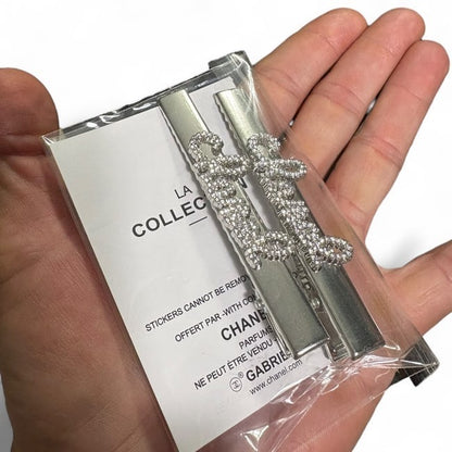 2Pc Large Silver Rhinestone Logo Long Rectangle Hair Clips | Beaute