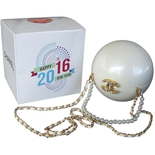 Collectors Pc. White Ball Clutch Rhinestone Detailed | VIP/GWP