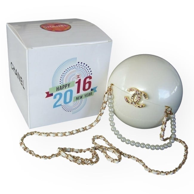 Collectors Pc. White Ball Clutch Rhinestone Detailed | VIP/GWP