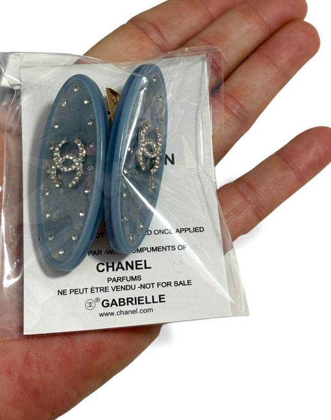2Pc Blue White Rhinestone CC Logo Hair Clips | Beaute