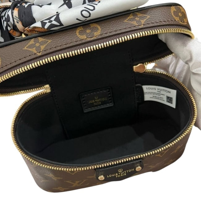 Reverse Monogram Black Long Vanity Case, Strap | VIP/GWP